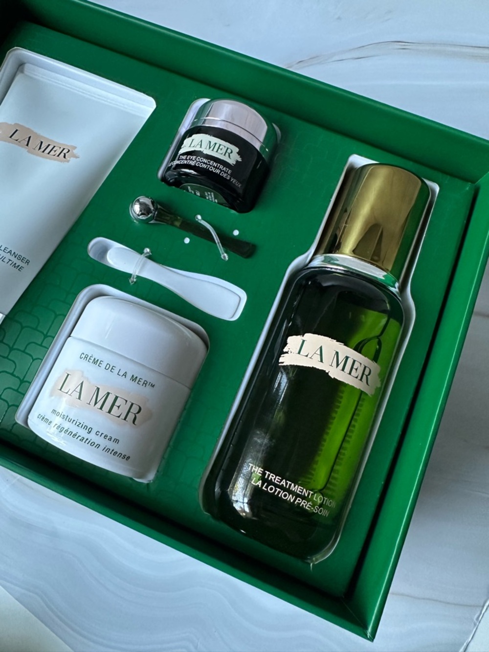 La Mer The Arrive Hydrated Collection Travel Exclusive 4Pc Set NIB New - Picture 6 of 10